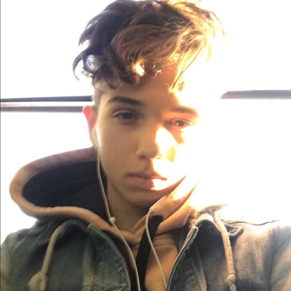 Meet your Posher, Nick - Picture 1 of 1